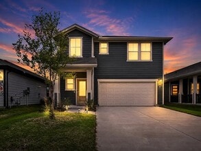 Building Photo - 960 Summer Dr