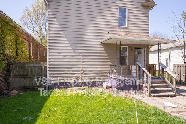 Building Photo - 3651 E 55th St
