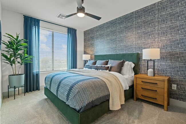 Building Photo - Lumara