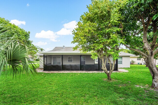 Building Photo - 6098 Winding Brooke Way