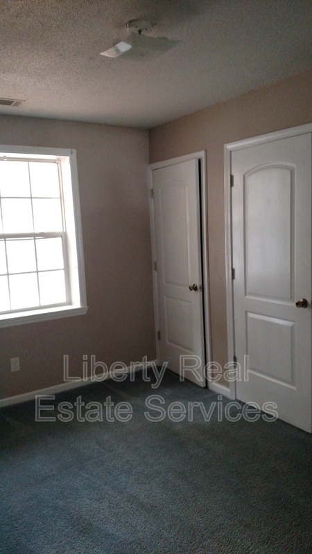 Foto del edificio - 129 Rolland St