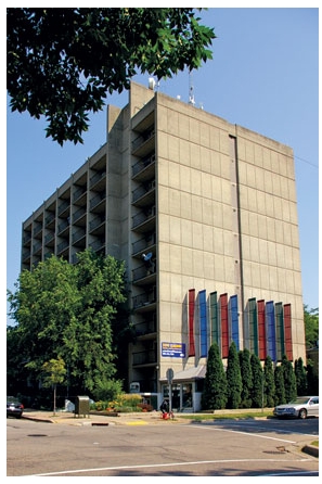 Building Photo - Henry Gilman