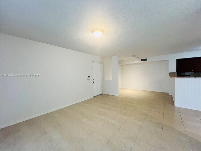 Foto del edificio - 11177 SW 8th St