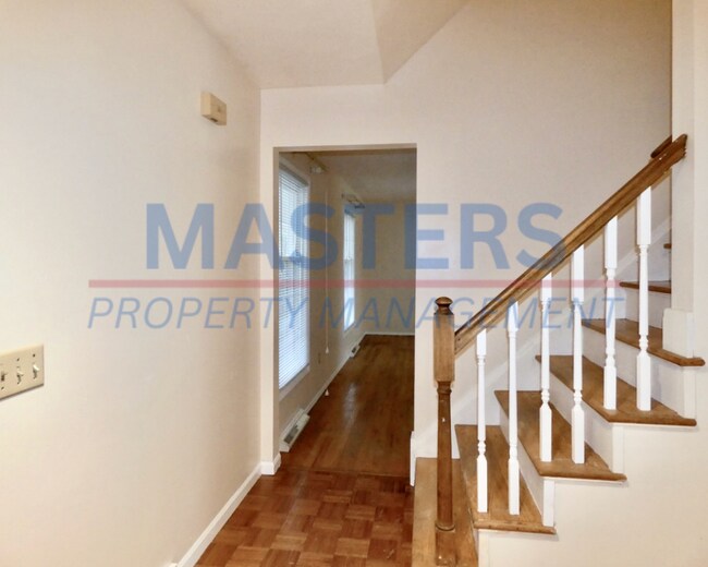 Foto del edificio - 532 Dussel Dr