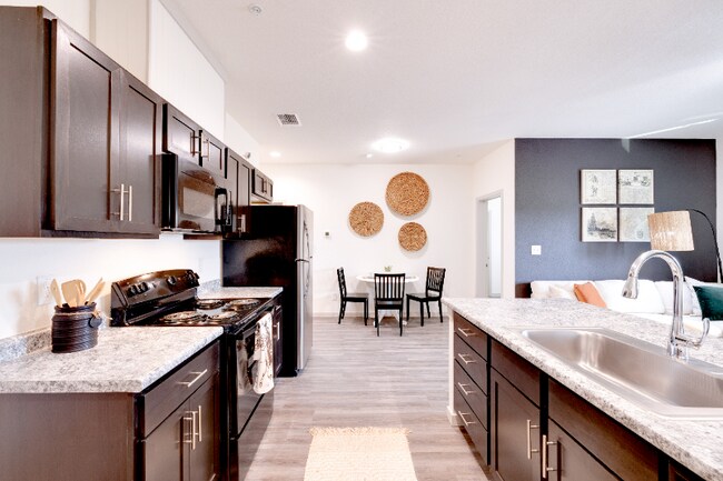 Foto del edificio - 110 Bluebonnet Cir