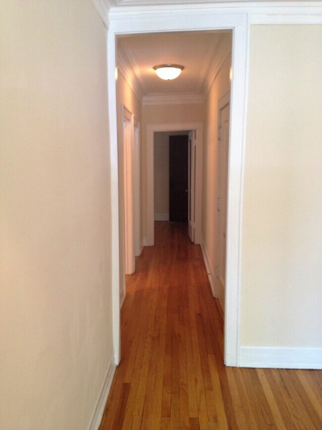 Foto del edificio - 328 Washington Blvd