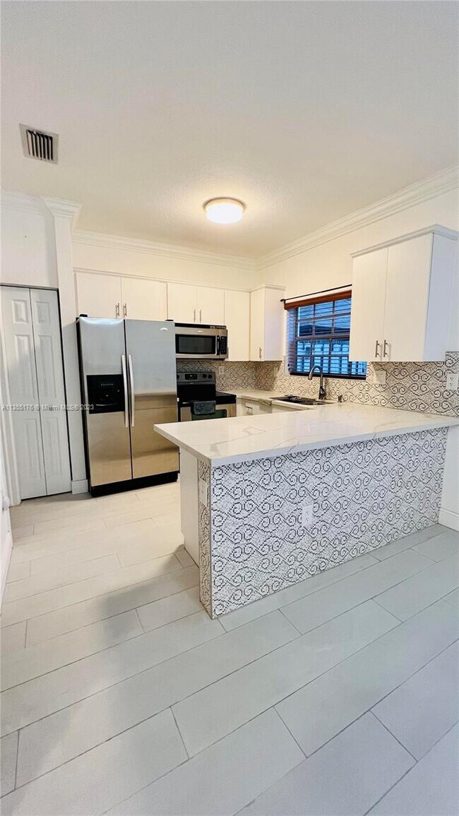 Foto del edificio - 4959 SW 135th Way