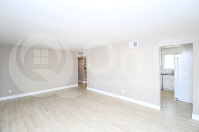 Foto del edificio - 916 E Bethany Home Rd