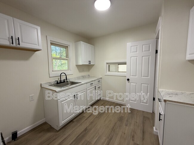 Foto del edificio - 3524 E 143rd St