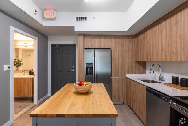 1 habitación, 1 baño - 609 pies cuadrados - Cocina - Resia Golden Glades