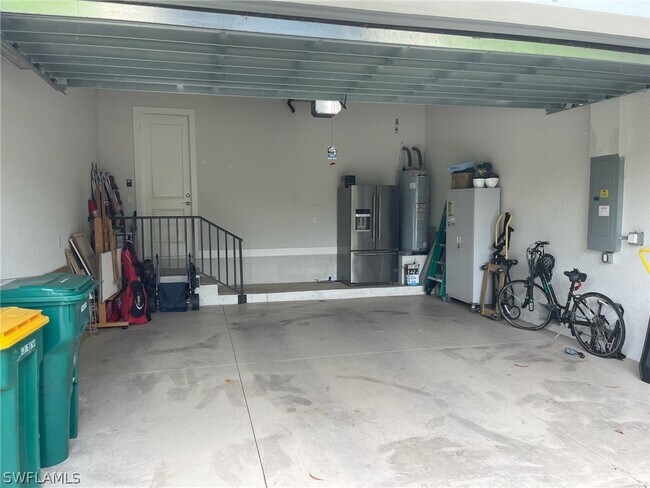 Foto del edificio - 3128 Woodside Ave