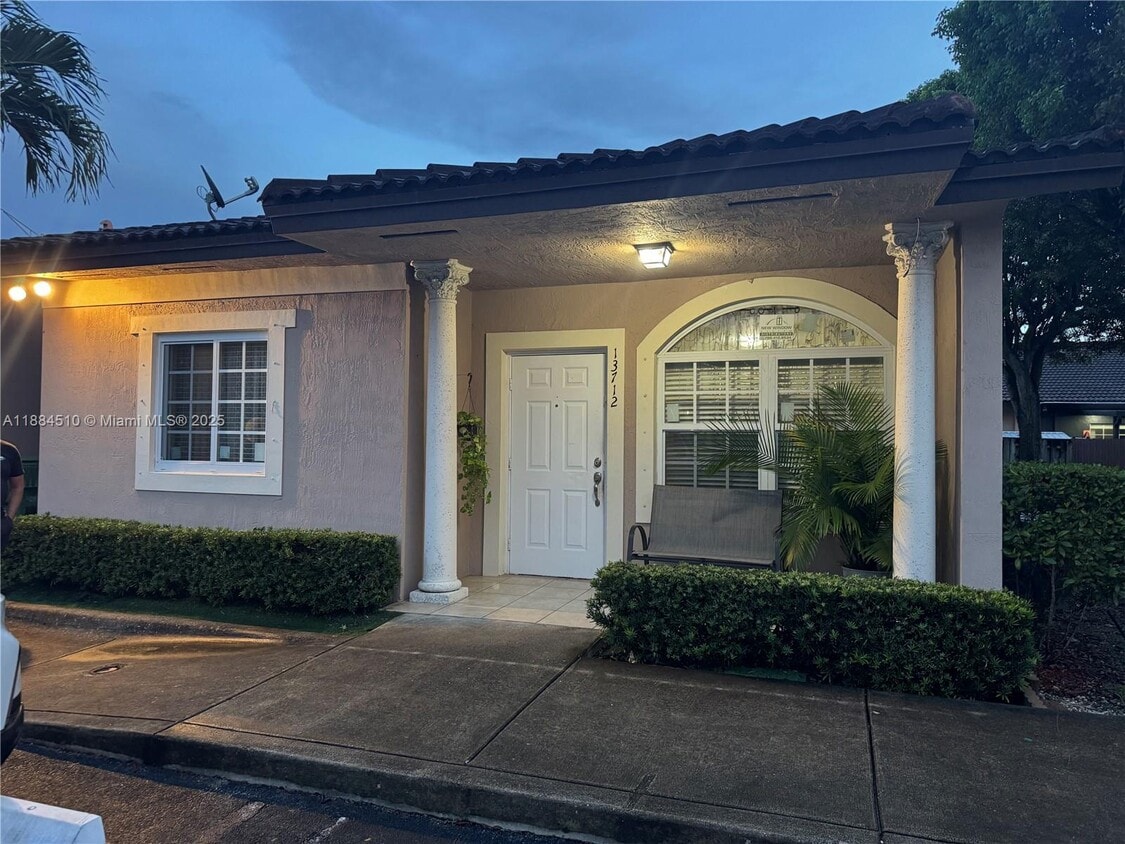 Foto principal - 13712 SW 169th Ln