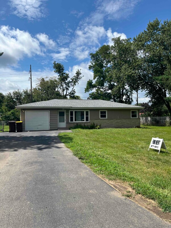 Foto principal - 8208 Cameo Dr
