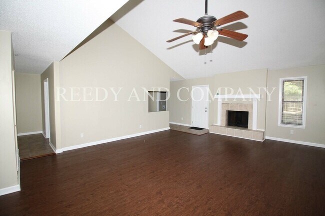 Building Photo - 4459 Crescent Park Dr