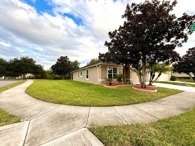 Photo - 1268 Toluke Point House