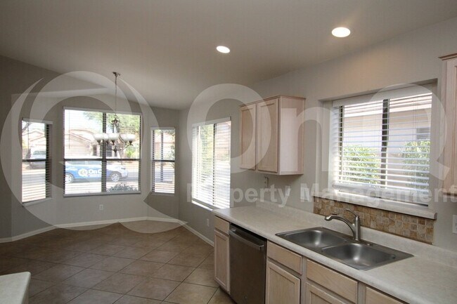 Building Photo - 2283 E Pinto Dr