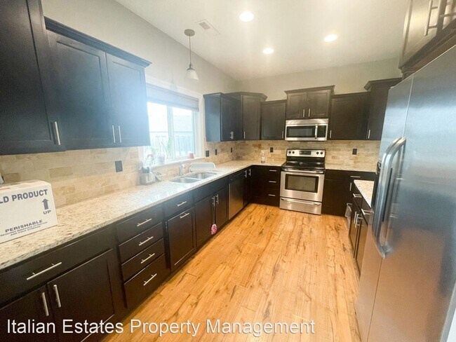 Foto del edificio - 3 br, 2.5 bath House - 437 Northfield Road