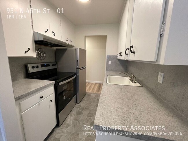 Photo - 951 N 45th St Apartment