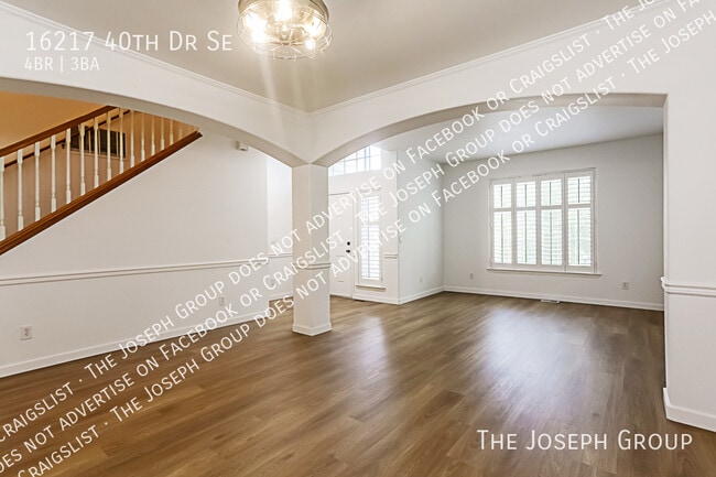 Foto del edificio - 16217 40th Dr SE