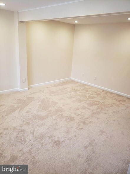 Foto del edificio - 12923 Augustus Ct