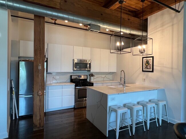 Foto del edificio - 2511 W Moffat St