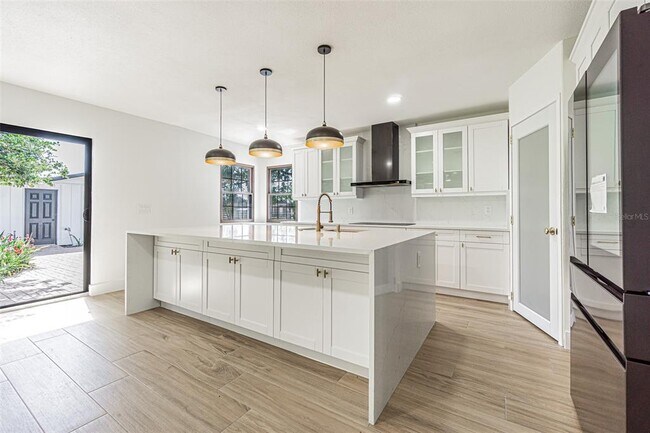 Foto del edificio - 5302 Turkey Creek Rd