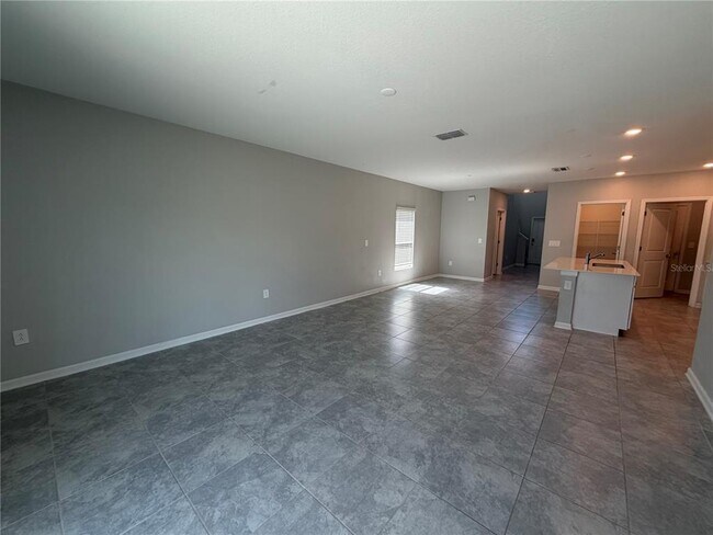 Foto del edificio - 2331 Burney Fls Ln