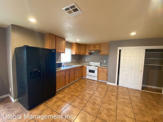 Foto del edificio - 3 br, 2 bath House - 38463 10th Pl. East