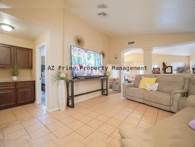 Foto del edificio - 15647 W Watkins St