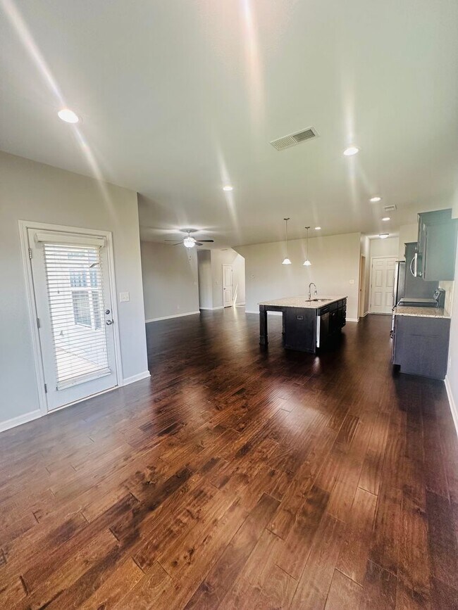 Building Photo - 107 Catskill Ln