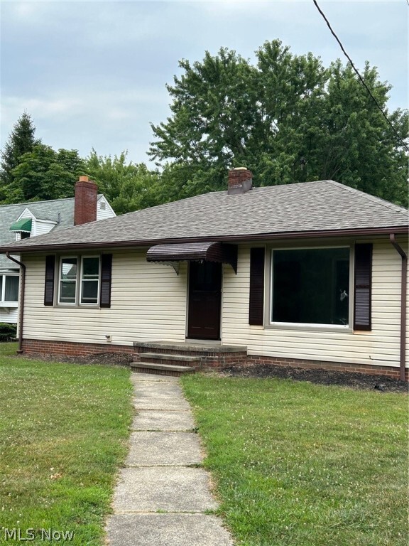 Primary Photo - 8391 Broadview Rd