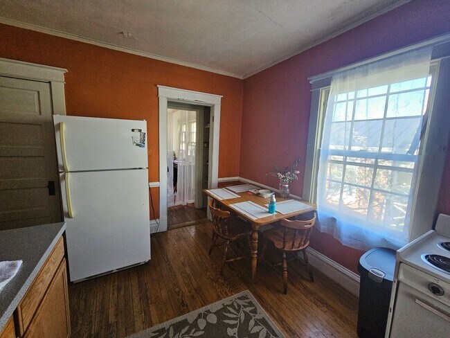 Foto del edificio - 306 S Jefferson St