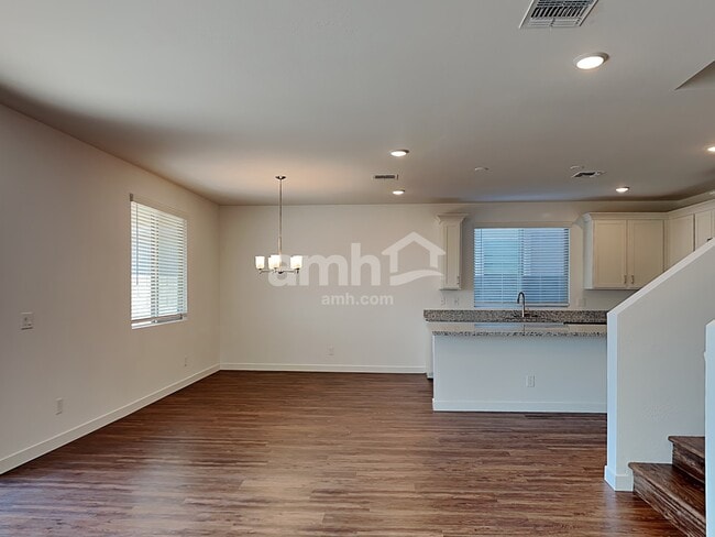 Foto del edificio - 4308 S 105th Dr