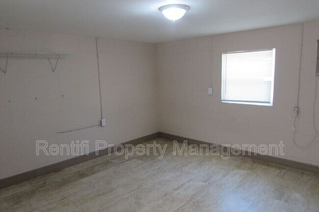 Foto del edificio - 2420 Franklin St