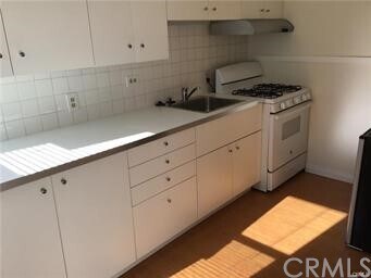 Foto del edificio - 893 N Oakland Ave