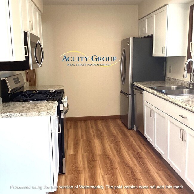 Foto del edificio - 3BR, 2BA Split Level Home