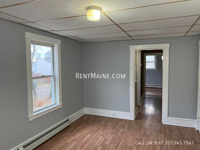 Building Photo - 402-404 Hammond Street Apt.