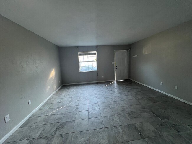 Foto del edificio - 2500 Mar Ct