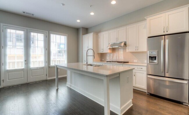 Foto del edificio - 6722 Cadence Blvd
