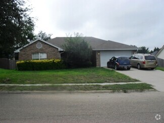 Building Photo - 912 Risen Star Ln
