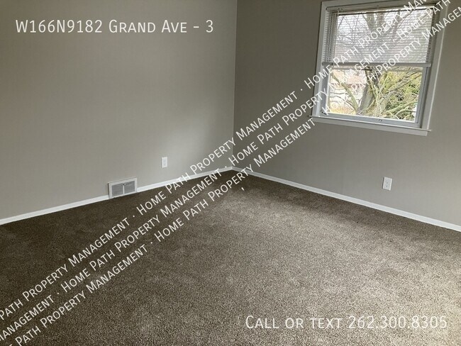 Foto del edificio - W166N9182 Grand Ave