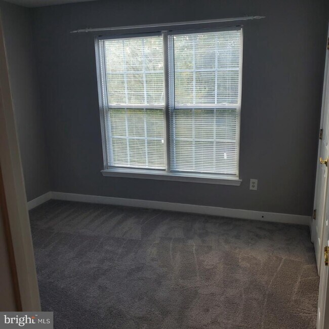 Building Photo - 13106 Belle Meade Trace