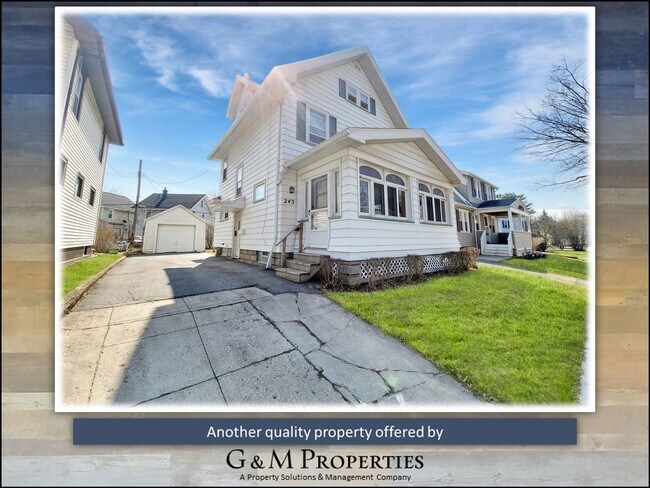 Foto del edificio - 243 Winbourne Rd