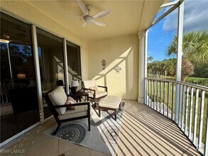 Building Photo - 4884 Hampshire Ct