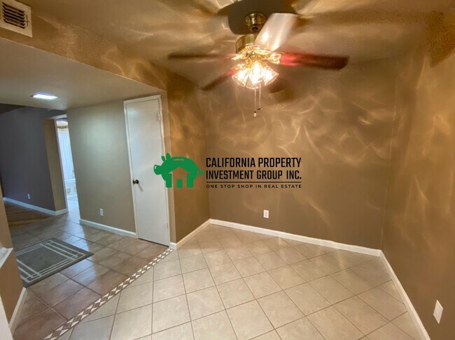 Foto del edificio - 110 Luna Grande Cir