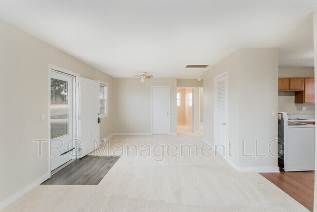 Building Photo - 5239 S Spruce St