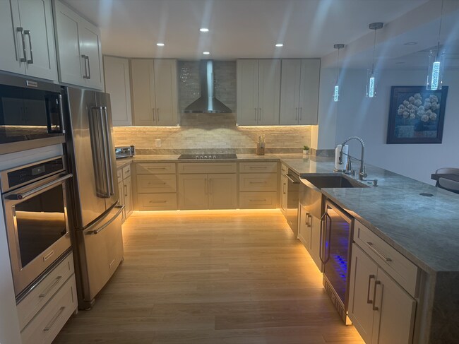 Building Photo - 50 Puu Anoano St