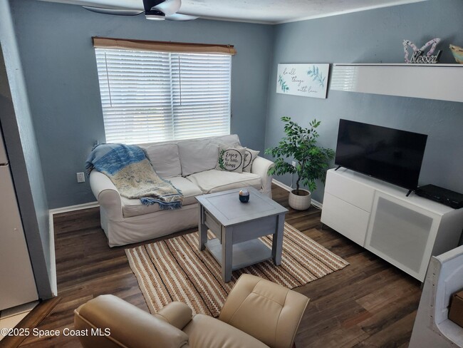 Foto del edificio - 390 W Cocoa Beach Causeway