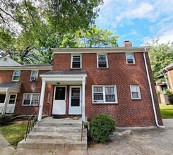Building Photo - 140 Van Houten Ave