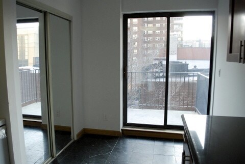 Foto principal - 363 West 33rd Street